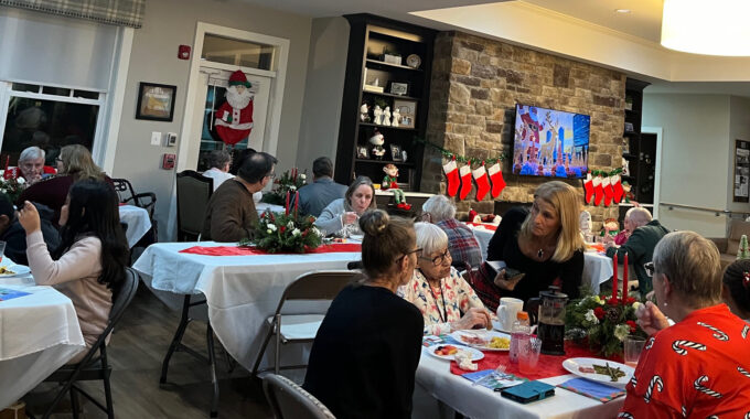 Christmas-party-assisted-living